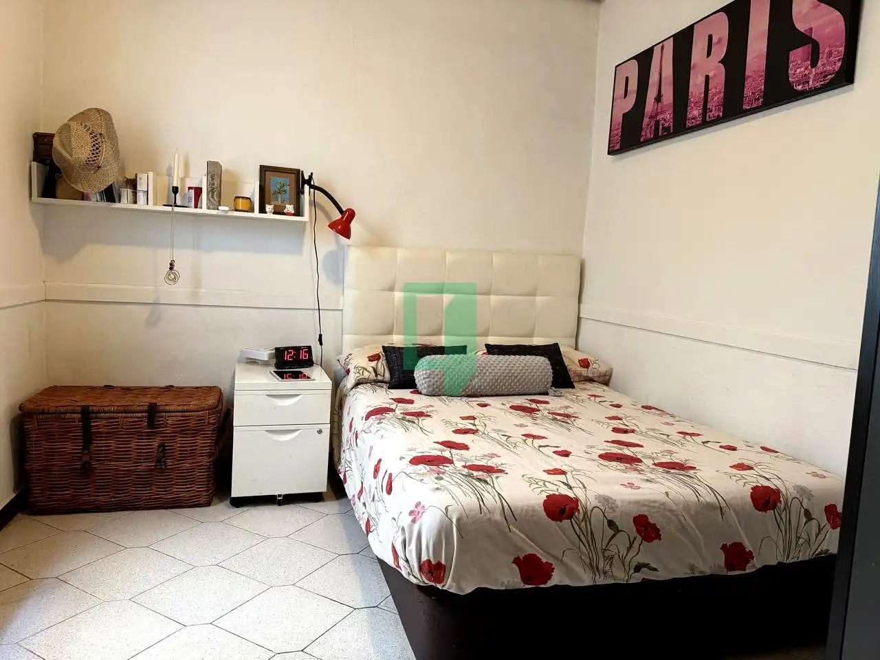 Dormitori de Pis en venda en Badalona amb Aire condicionat, Calefacció i Terrassa