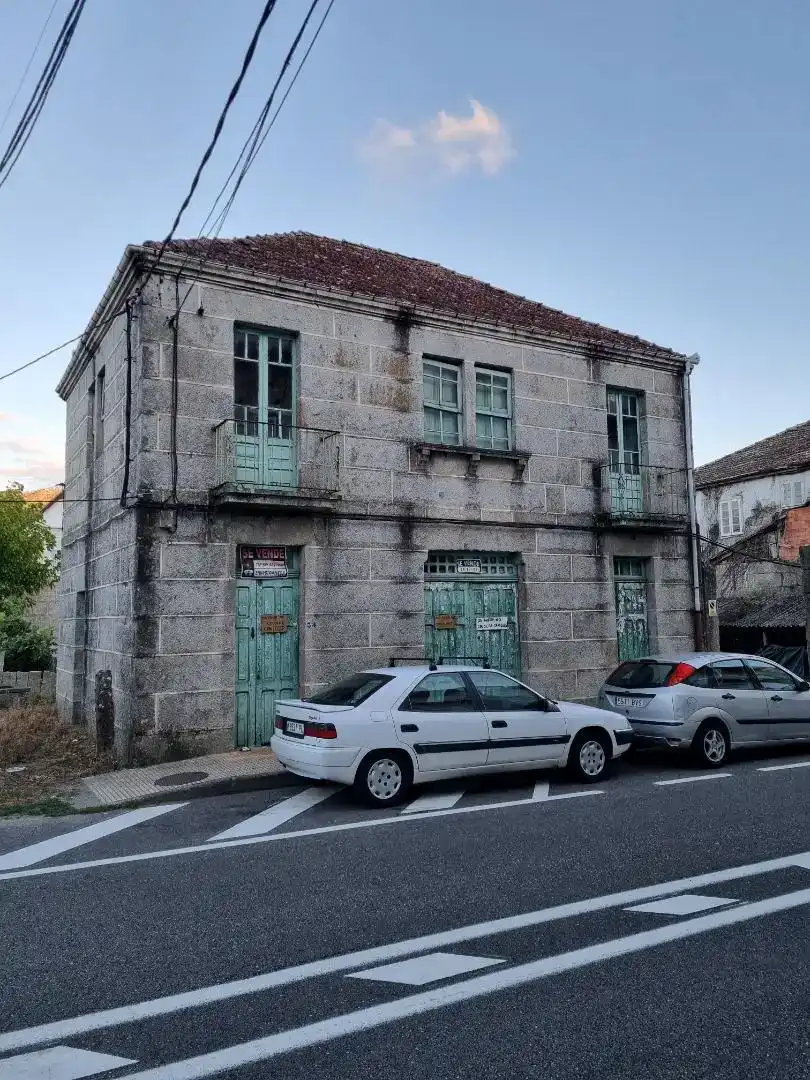 Vista exterior de Casa o chalet en venta en Leiro, Ourense