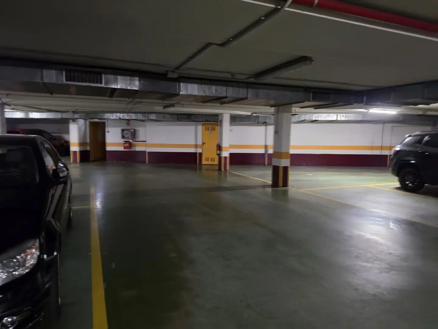 Parking de Piso en venta en A Coruña Capital  con Calefacción, Terraza y Trastero