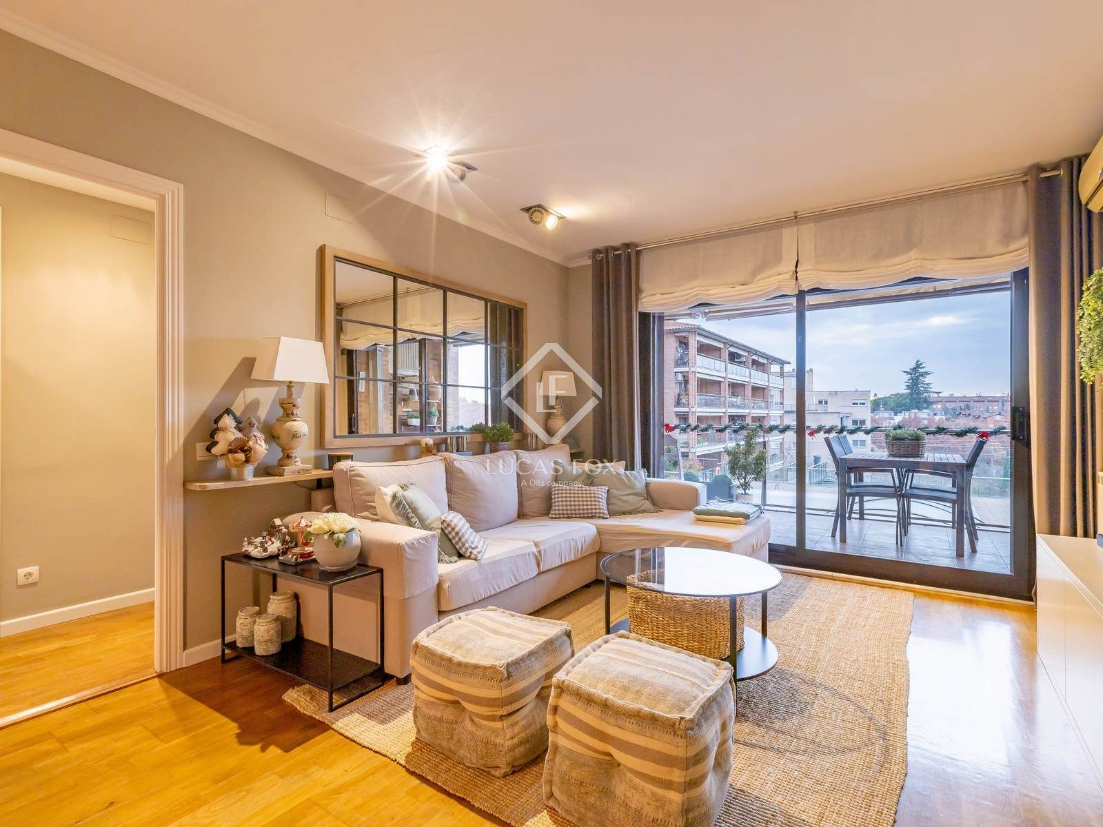 Sala de estar de Piso en venta en Sant Cugat del Vallès con Aire acondicionado, Calefacción y Terraza