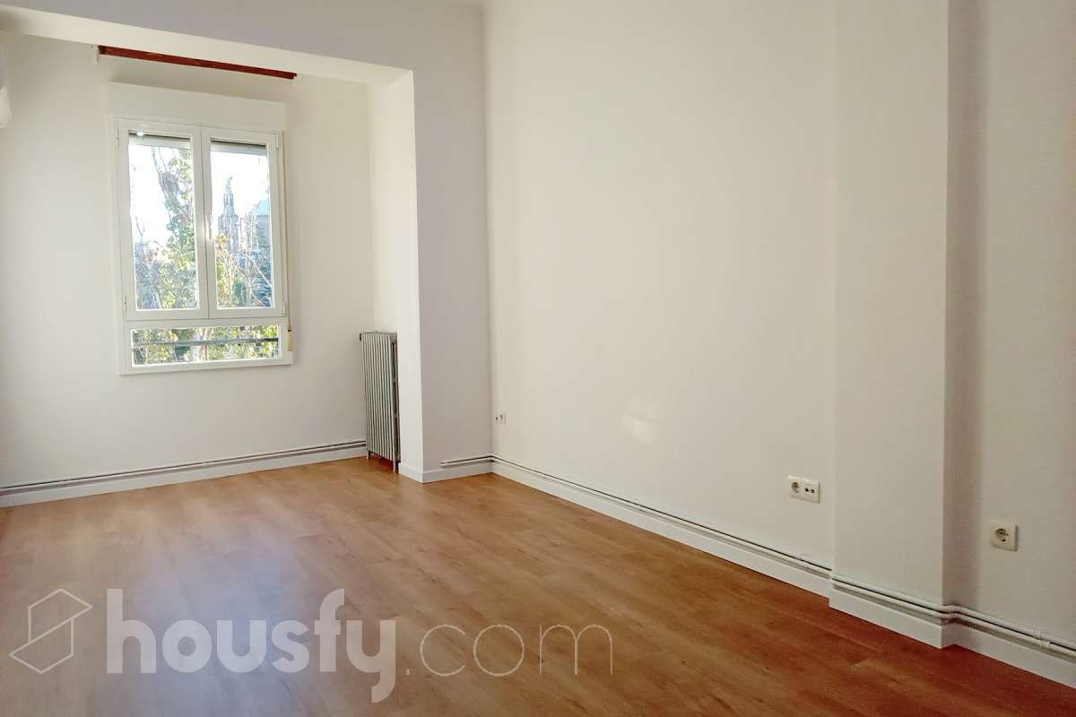 Bedroom of Flat to rent in  Zaragoza Capital  with Heating and Parquet flooring