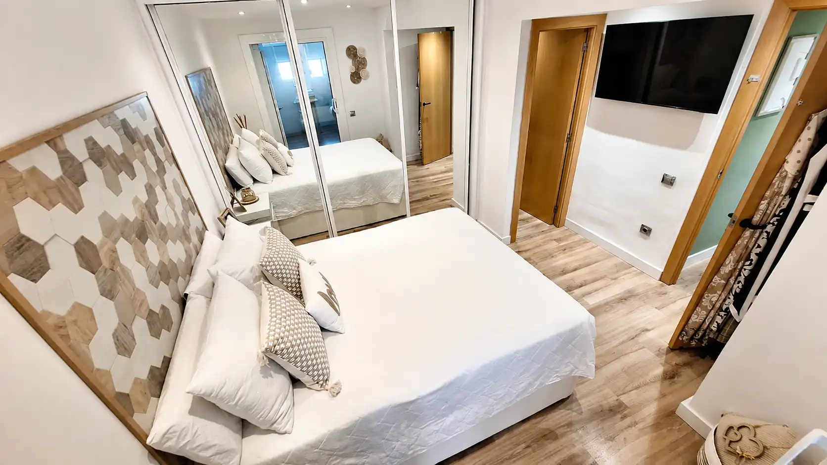 Schlafzimmer von Dachboden zum Verkauf in Barcelona