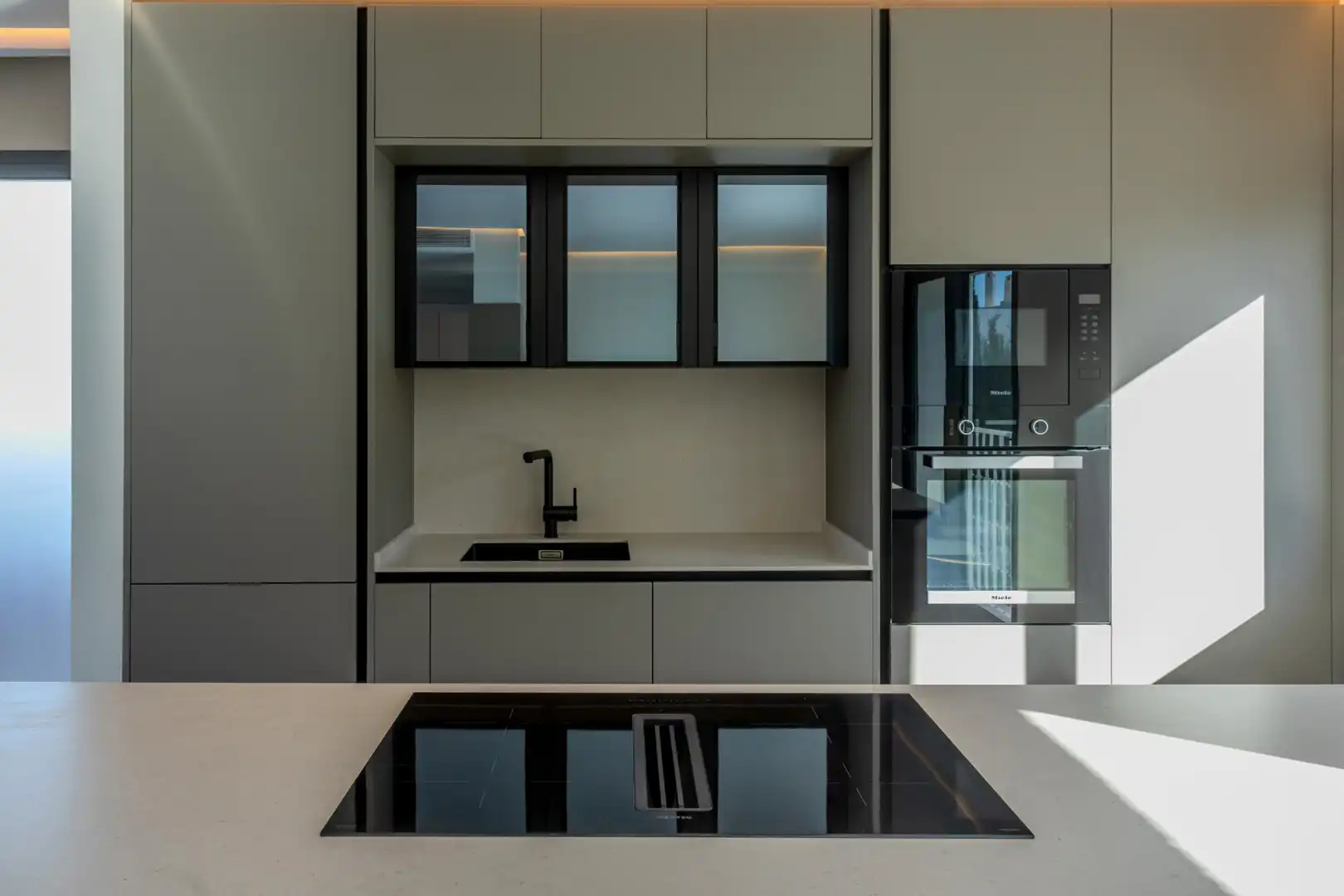 Apartament amb piscina en venda a Nueva Andalucía, imagen 11