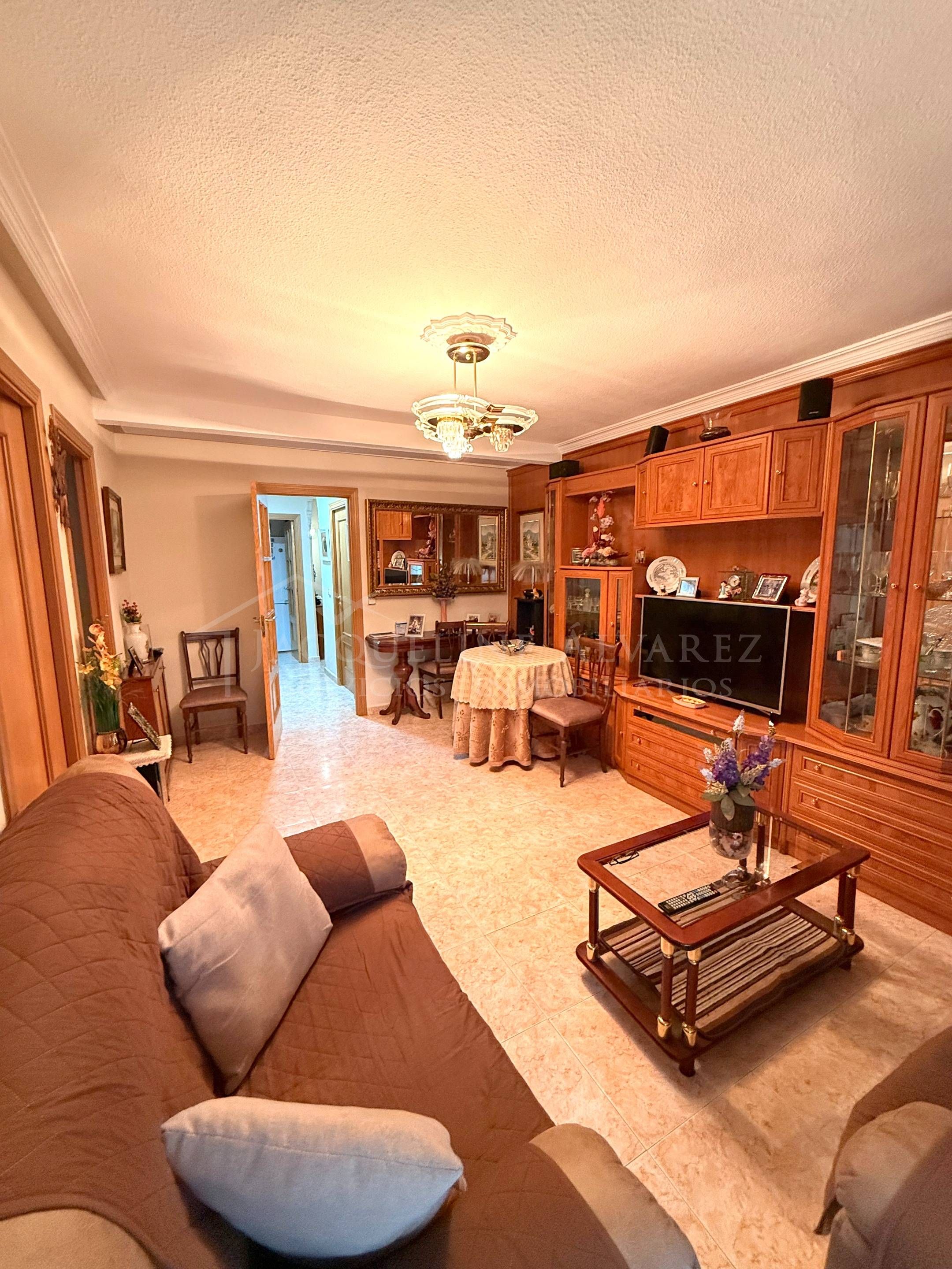 Living room of Flat for sale in Parla  with Air Conditioner, Heating and Terrace