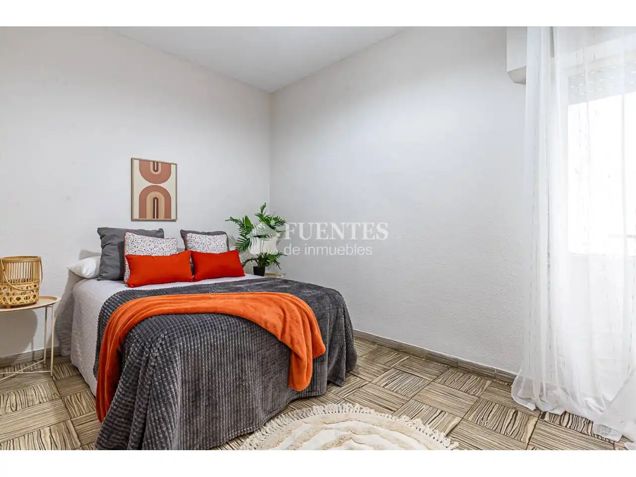Habitación de Piso en venta en Alicante / Alacant con Terraza