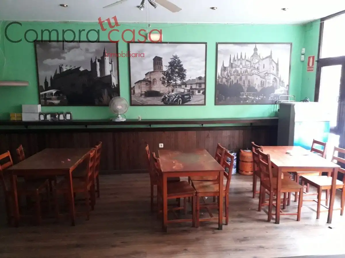 Local en venta en Segovia Capital