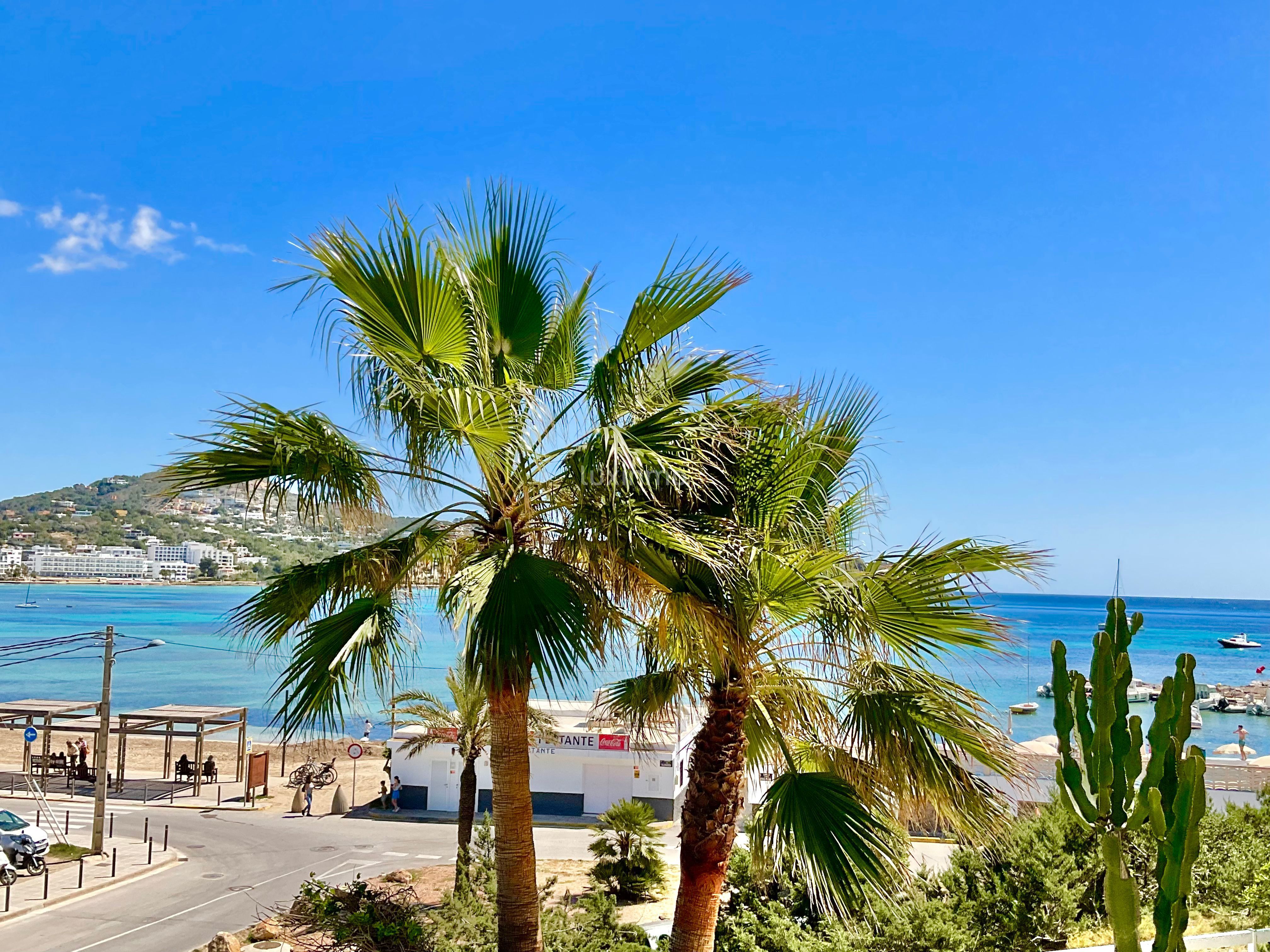 Vista exterior de Piso en venta en Eivissa con Terraza, Trastero y Balcón