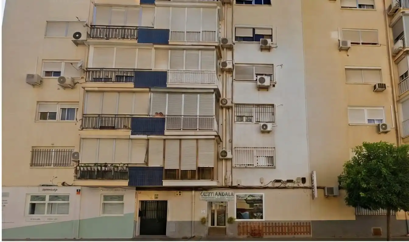 Außenansicht von Wohnung zum Verkauf in Sevilla