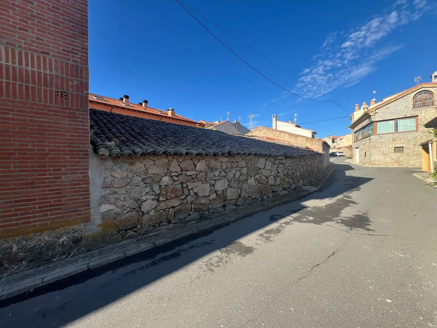 Vista exterior de Casa adosada en venta en Martiherrero