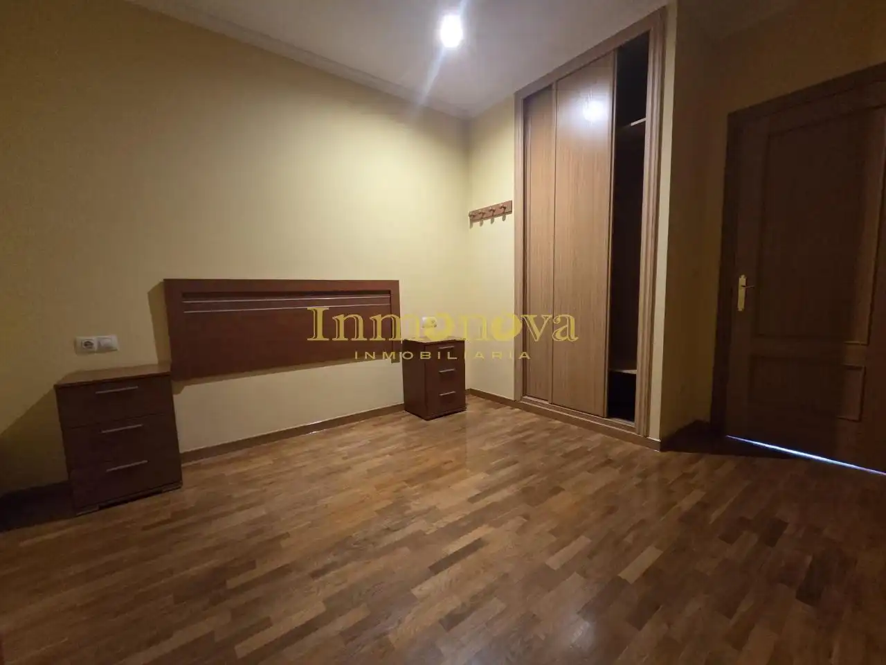 Habitación de Piso en venta en Salceda de Caselas con Calefacción, Trastero y Amueblado