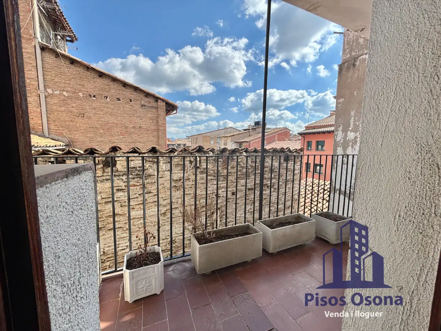 Terraza de Piso en venta en Vic con Calefacción, Amueblado y Horno