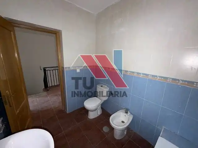 Dormitori de Casa o xalet en venda en Otero amb Calefacció, Jardí privat i Balcó