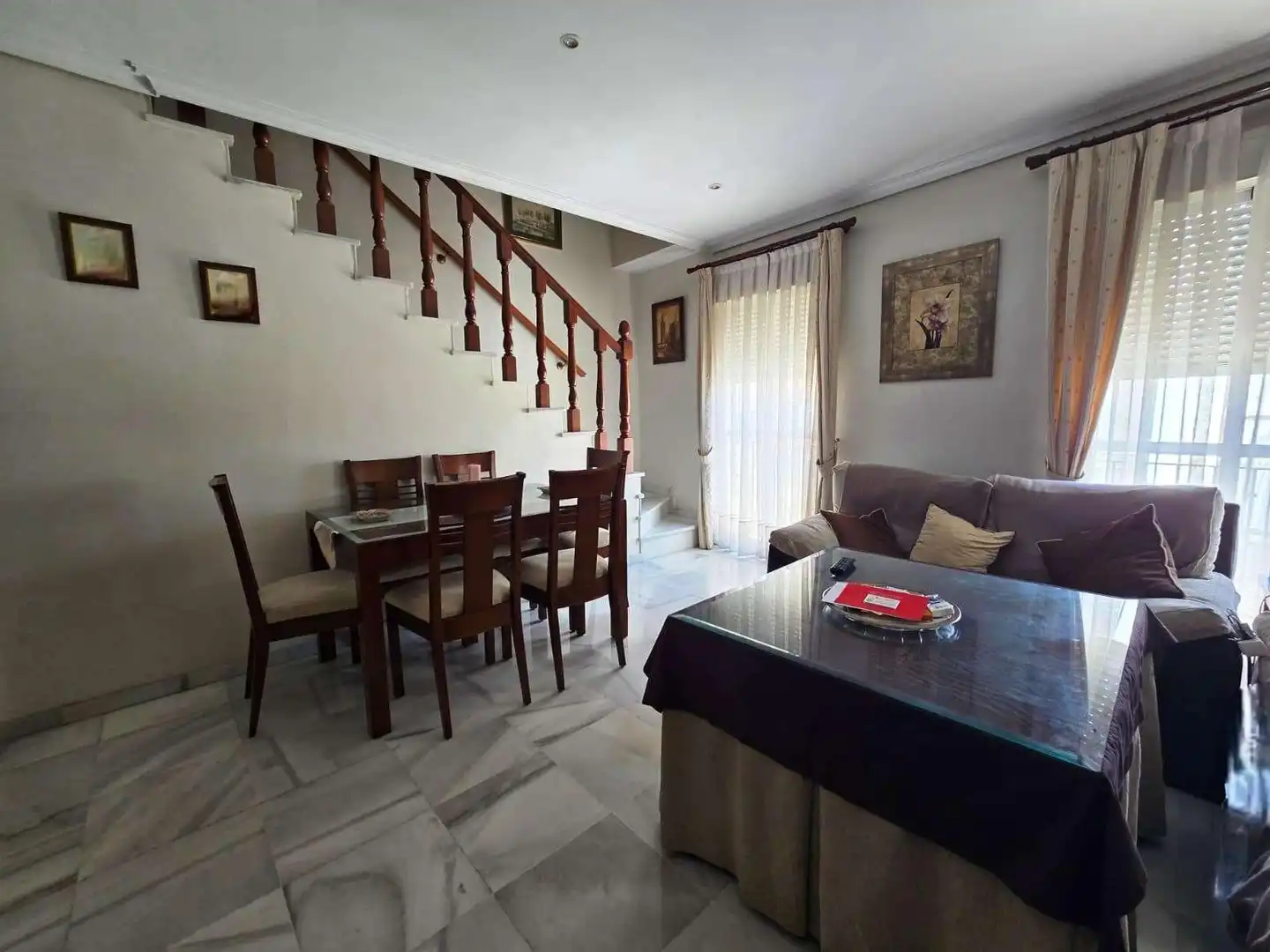 Sala d'estar de Casa o xalet en venda en Castilleja de la Cuesta amb Aire condicionat, Terrassa i Balcó