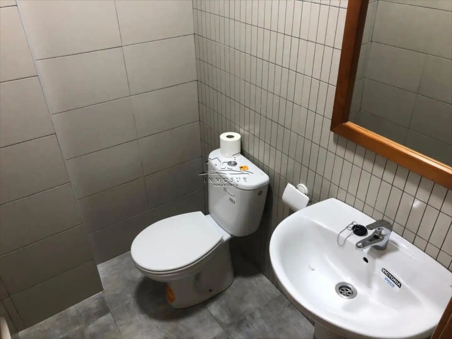 Bathroom of Office for rent in Lucena