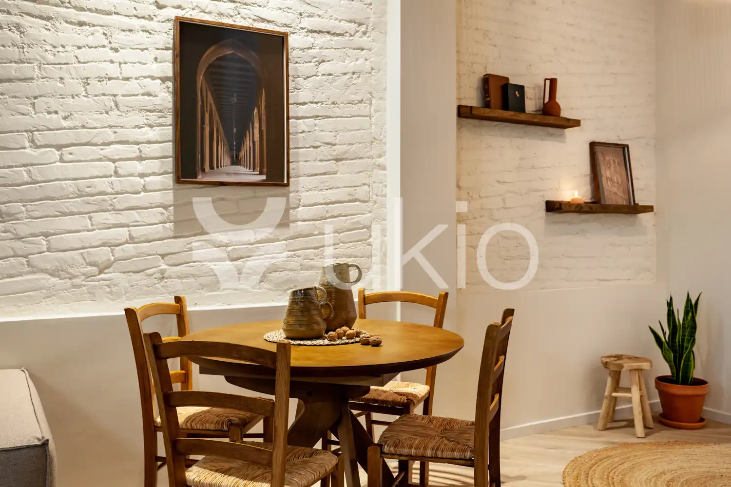 Comedor de Apartamento de alquiler en Barcelona con Aire acondicionado, Amueblado y Horno