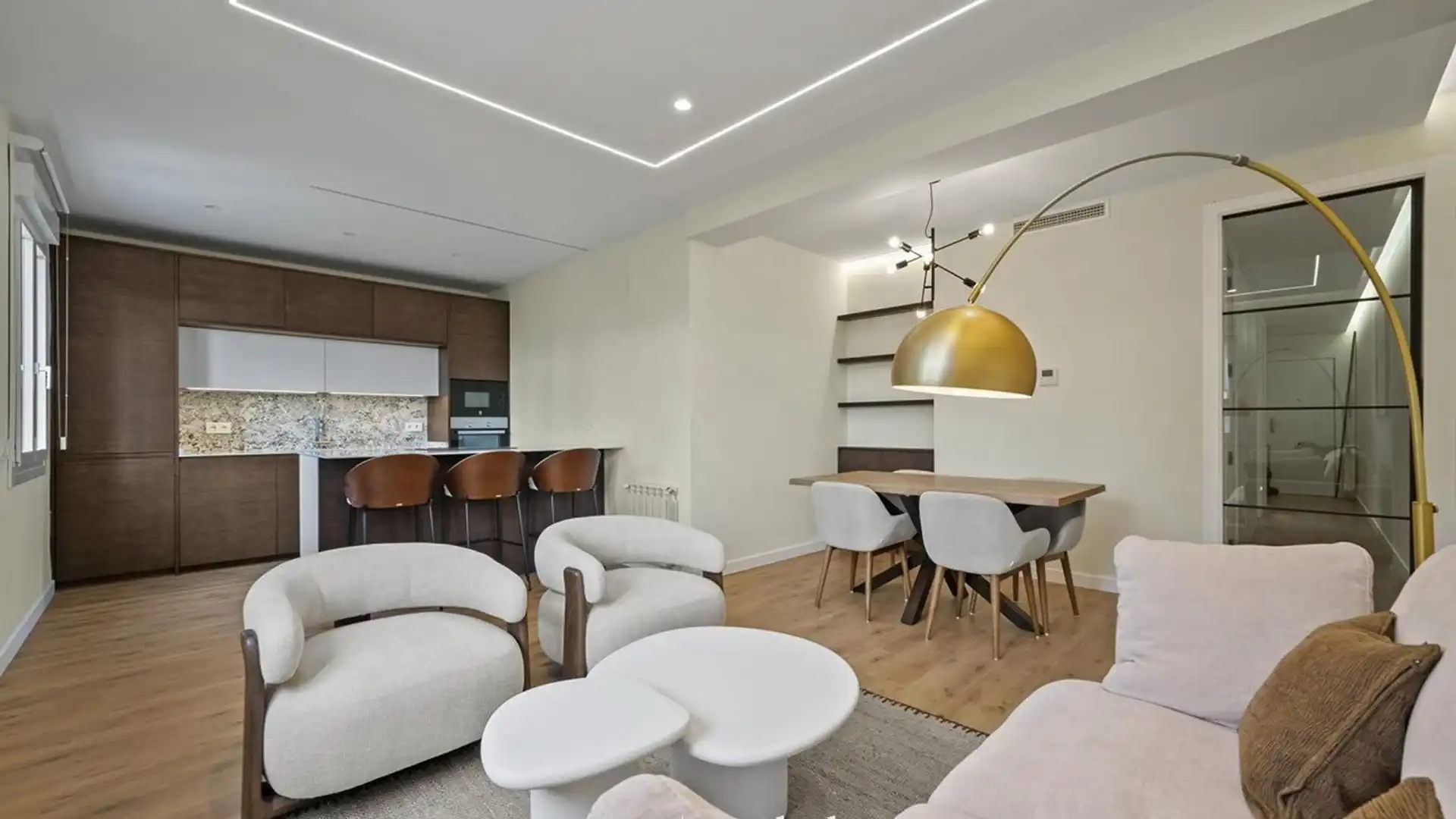 Sala de estar de Apartamento en venta en  Madrid Capital con Aire acondicionado, Calefacción y Terraza