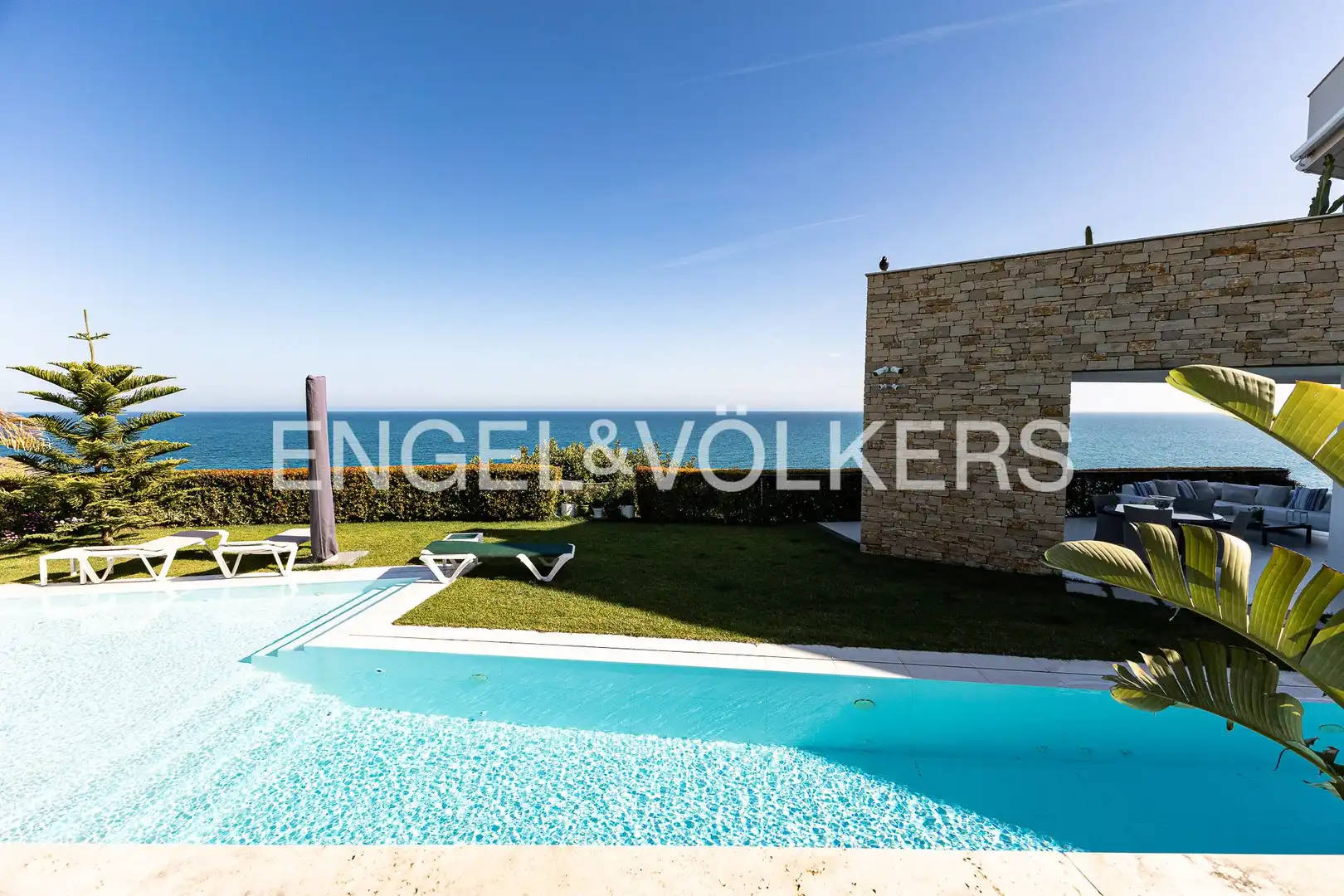 Casa con terrazza in vendita a Urbanitzacions