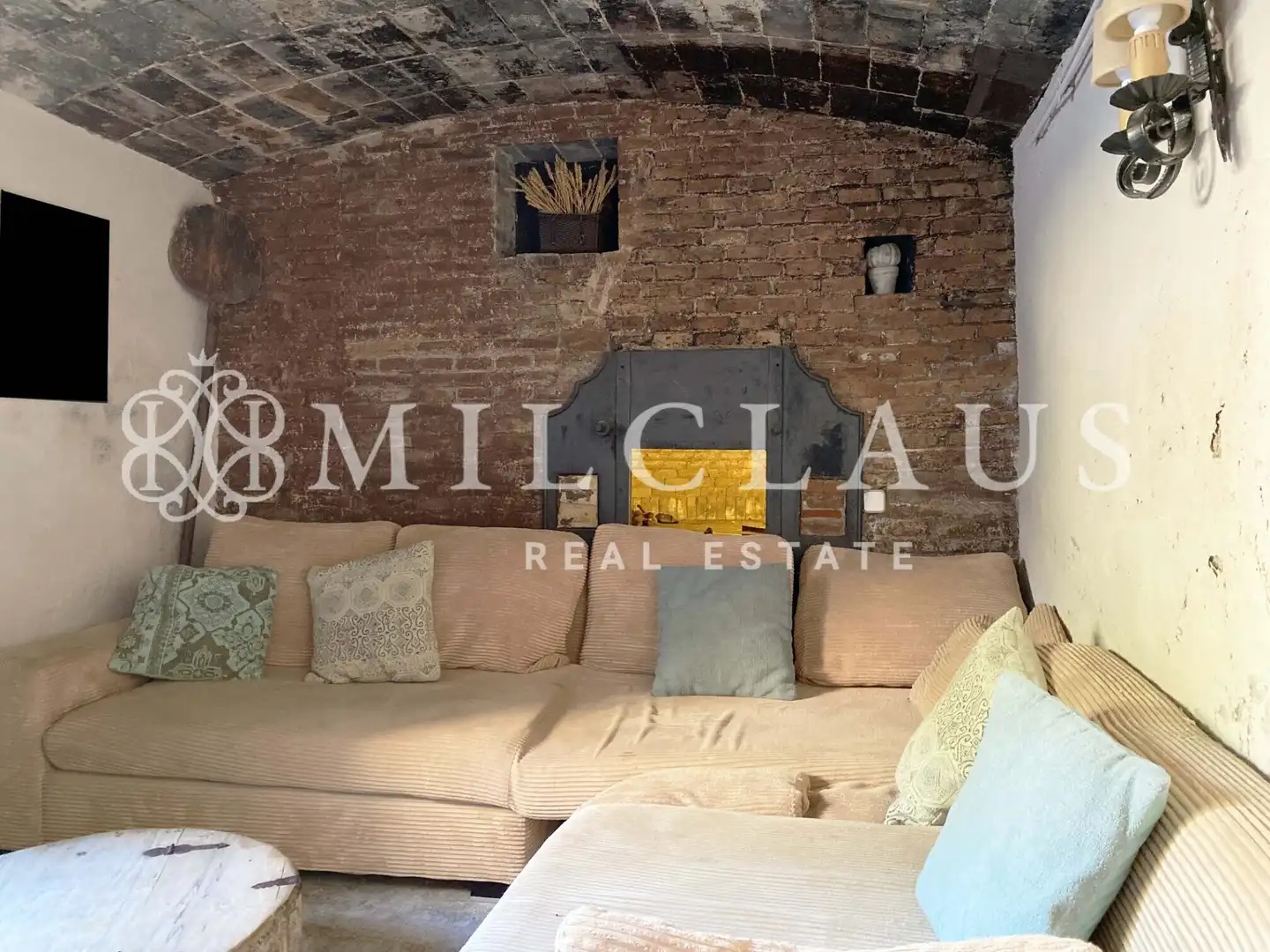 Sala d'estar de Finca rústica en venda en Talamanca amb Aire condicionat, Calefacció i Jardí privat