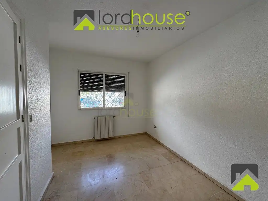 Dormitori de Casa o xalet en venda en Lorca