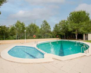 Piscina de Casa o xalet en venda en Riba-roja de Túria amb Terrassa i Balcó