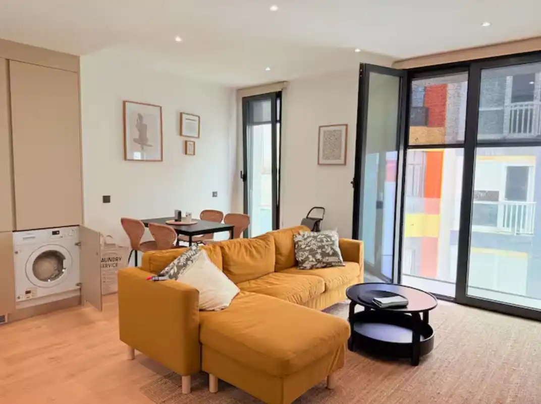 Sala de estar de Apartamento de alquiler en Las Palmas de Gran Canaria con Aire acondicionado, Calefacción y Parquet