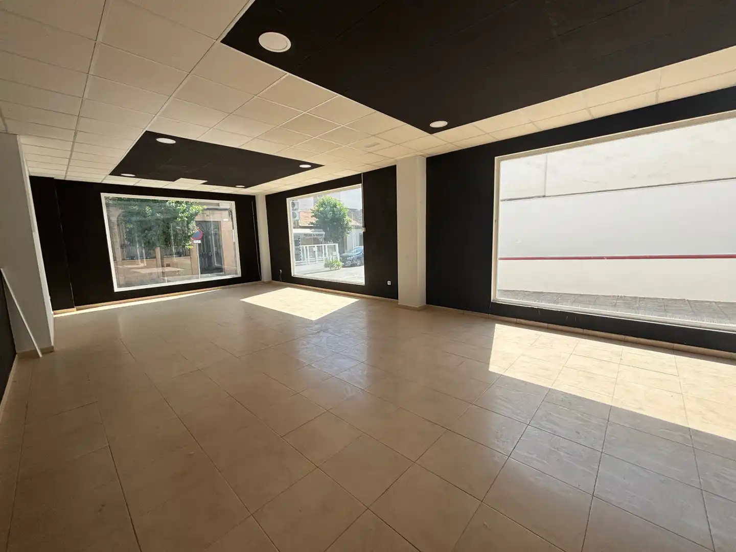 Local comercial en venda a Calle Batalla de Bailén, imagen 3