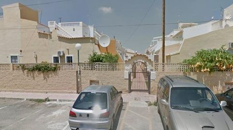 Foto 4 de Casa adosada en venta en Calle Golondrinas-chismosa la, La Florida, Orihuela