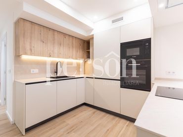 Piso con balcón en venta en Patraix
