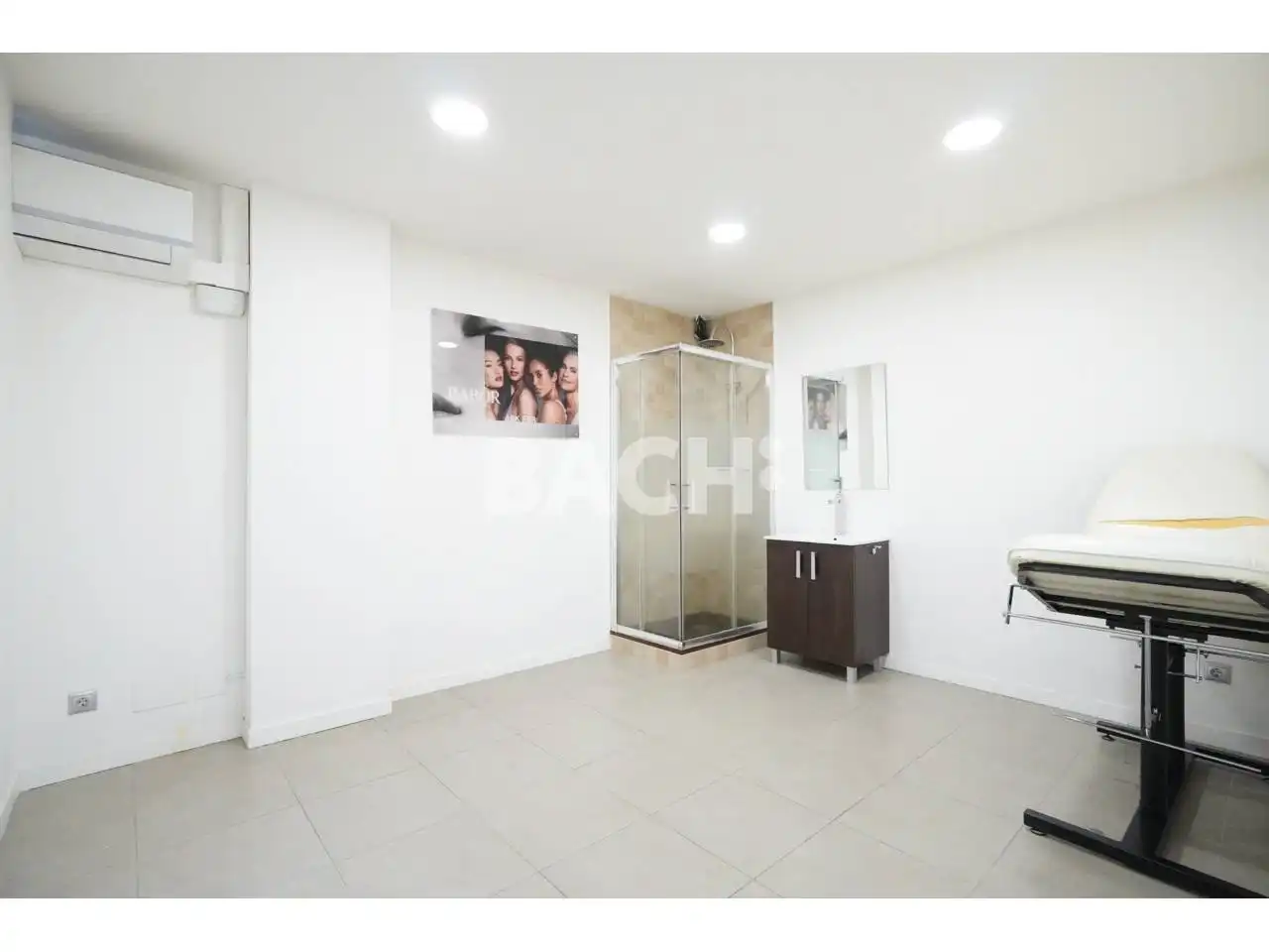 Ufficio con ascensore in affitto a Calle Jacint Verdaguer 16, imagen 11