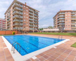 Piscina de Apartament en venda en Santa Susanna amb Aire condicionat i Balcó