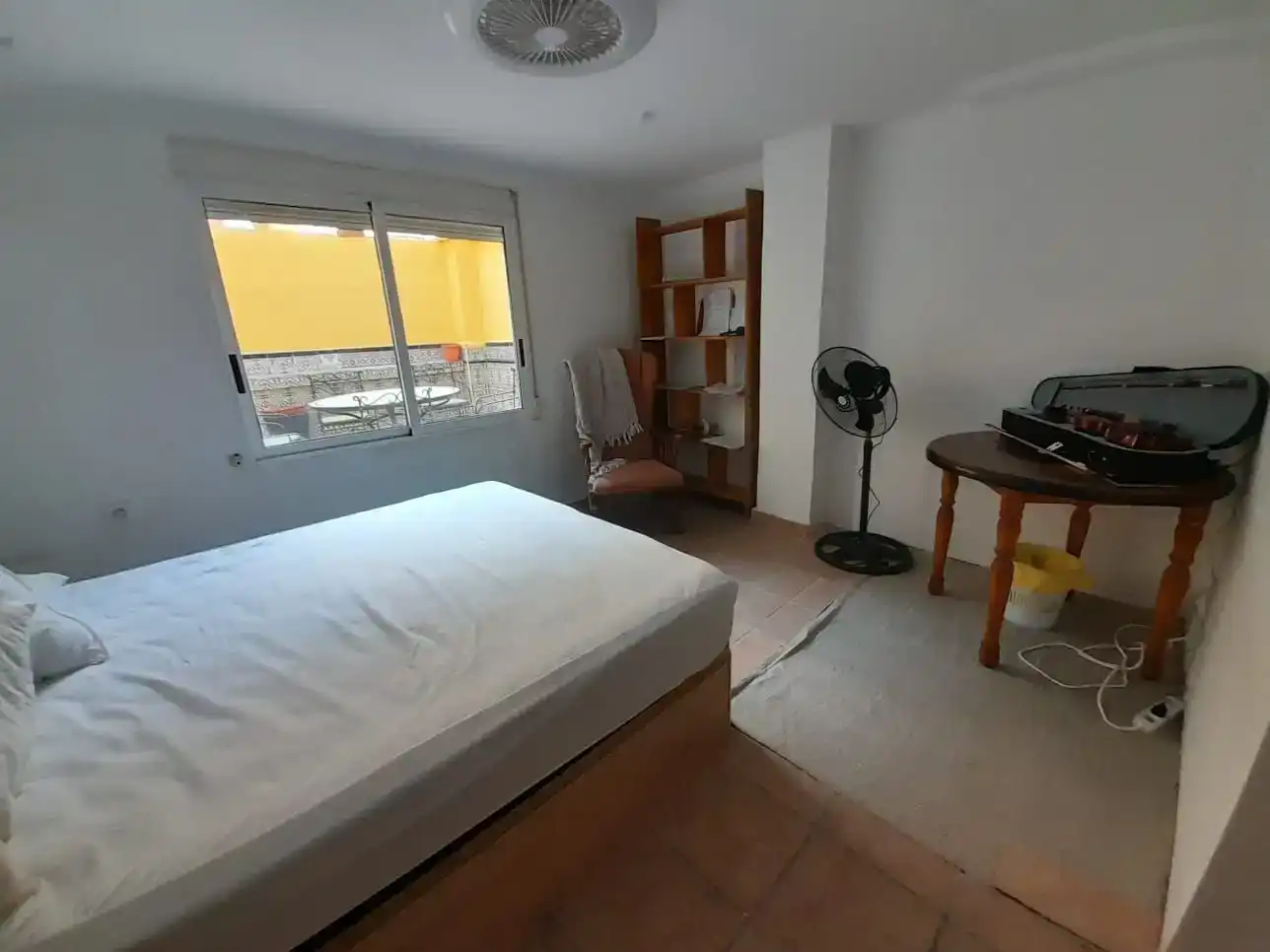 Bedroom of Flat for rent in  Valencia Capital  with Air Conditioner