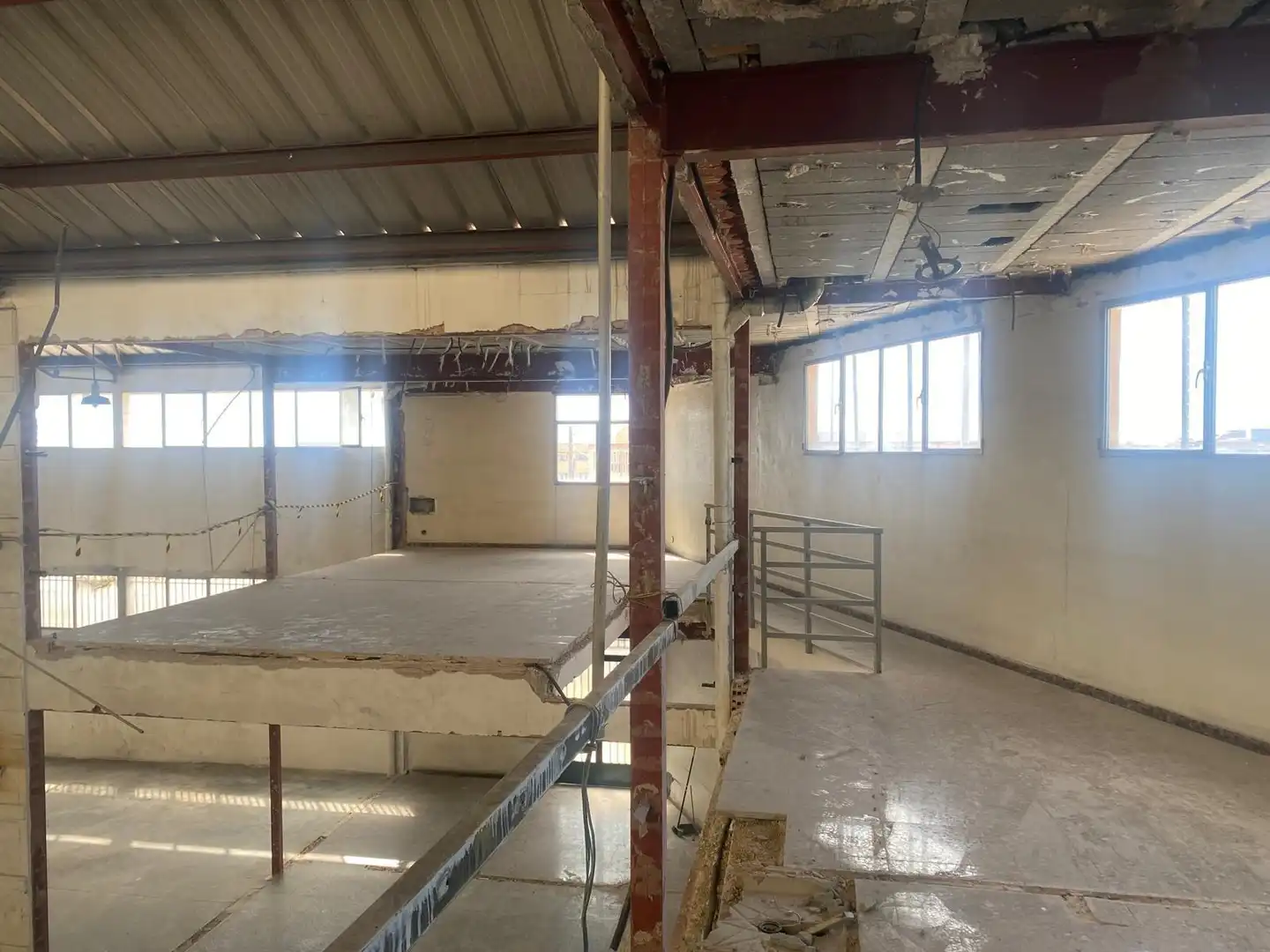 Industriegebäude zum Verkauf in BREA, imagen 6