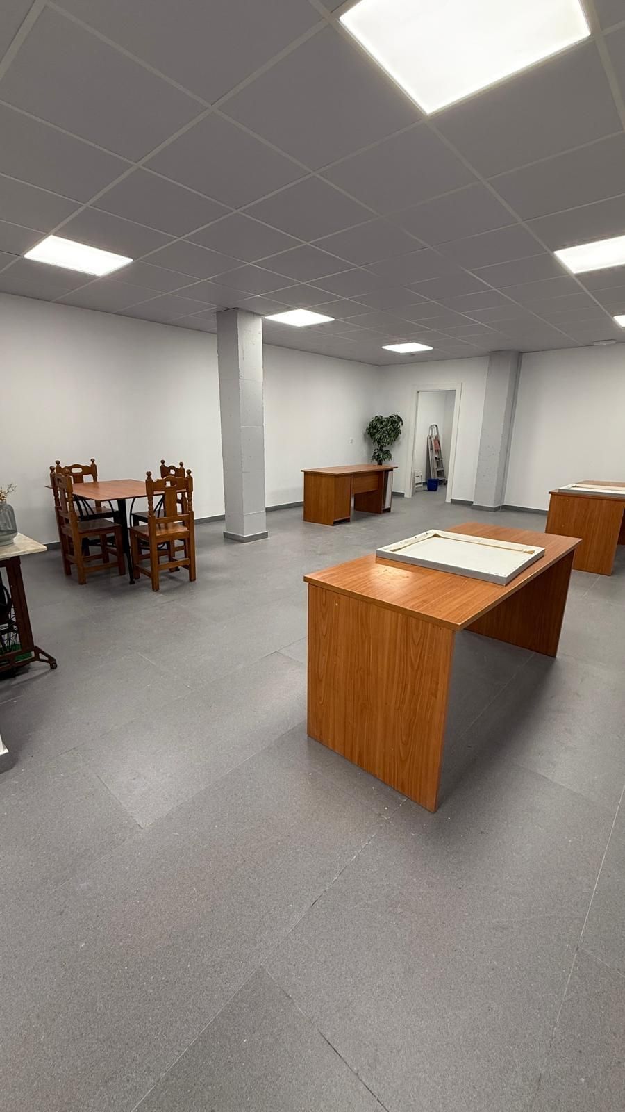 Local de alquiler en Las Gabias