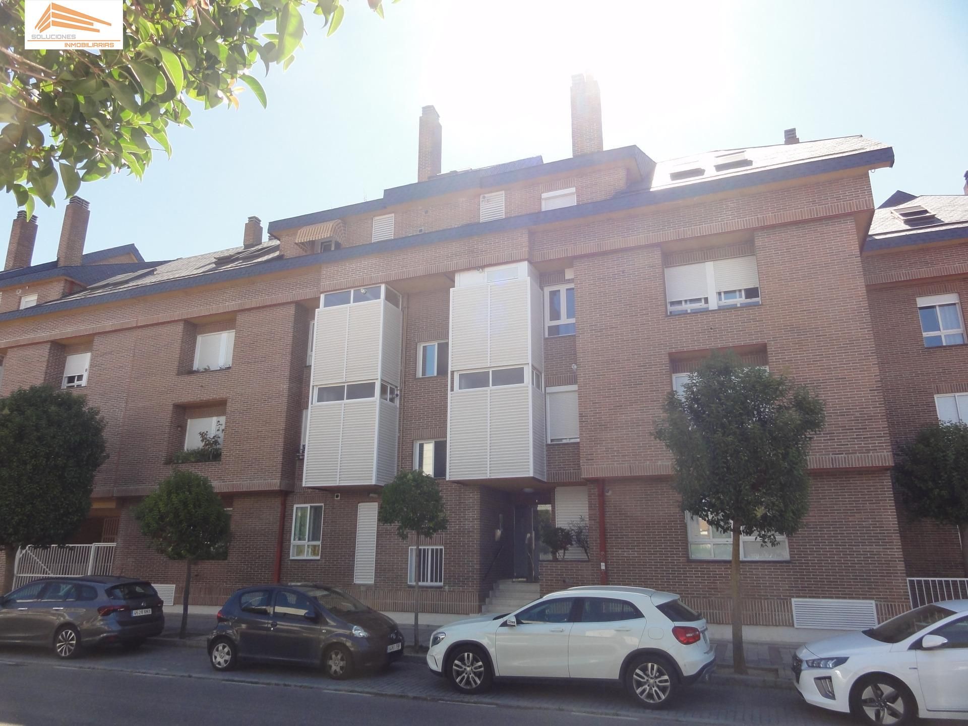 Exterior view of Flat to rent in Valladolid Capital  with Heating and Community pool
