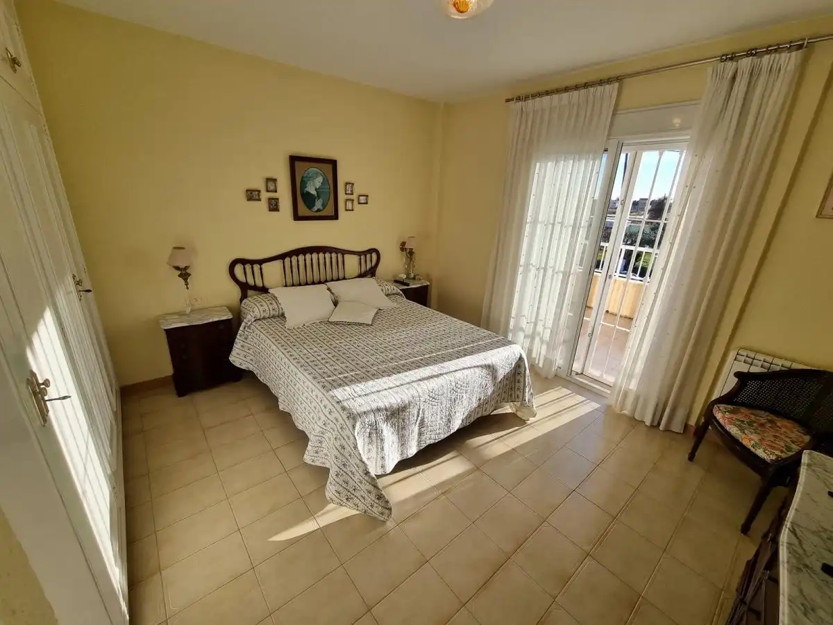 Dormitori de Casa o xalet en venda en Castellón de la Plana / Castelló de la Plana amb Aire condicionat, Calefacció i Terrassa