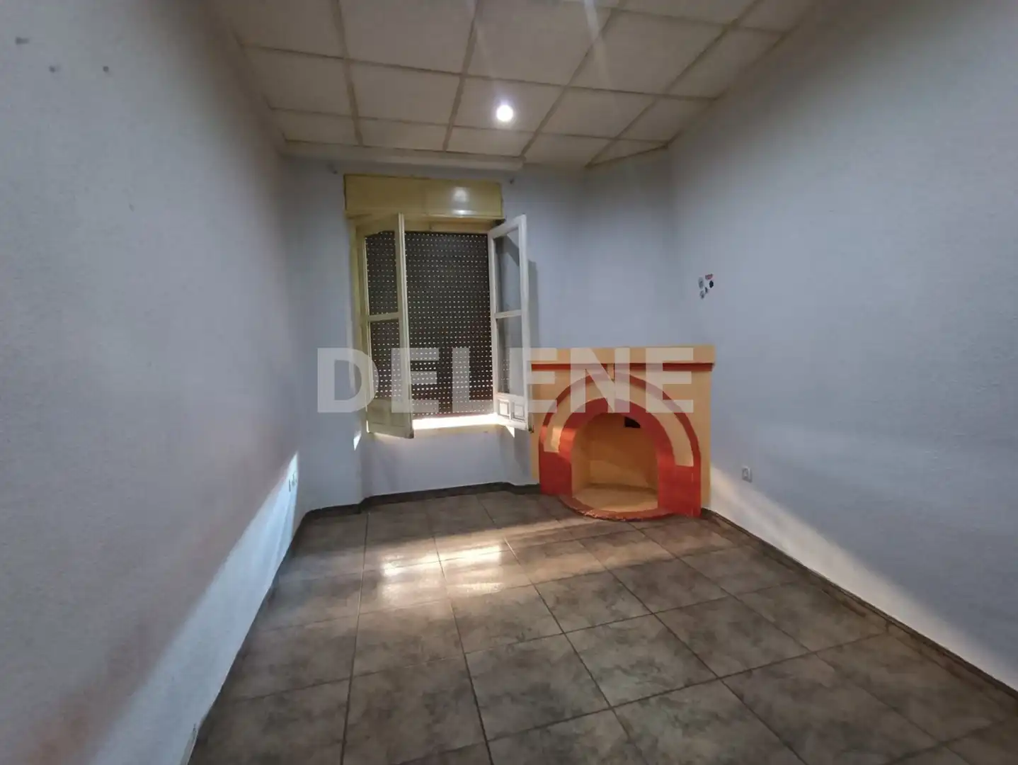 Casa aparellada amb terrassa en venda a Hellín, imagen 16