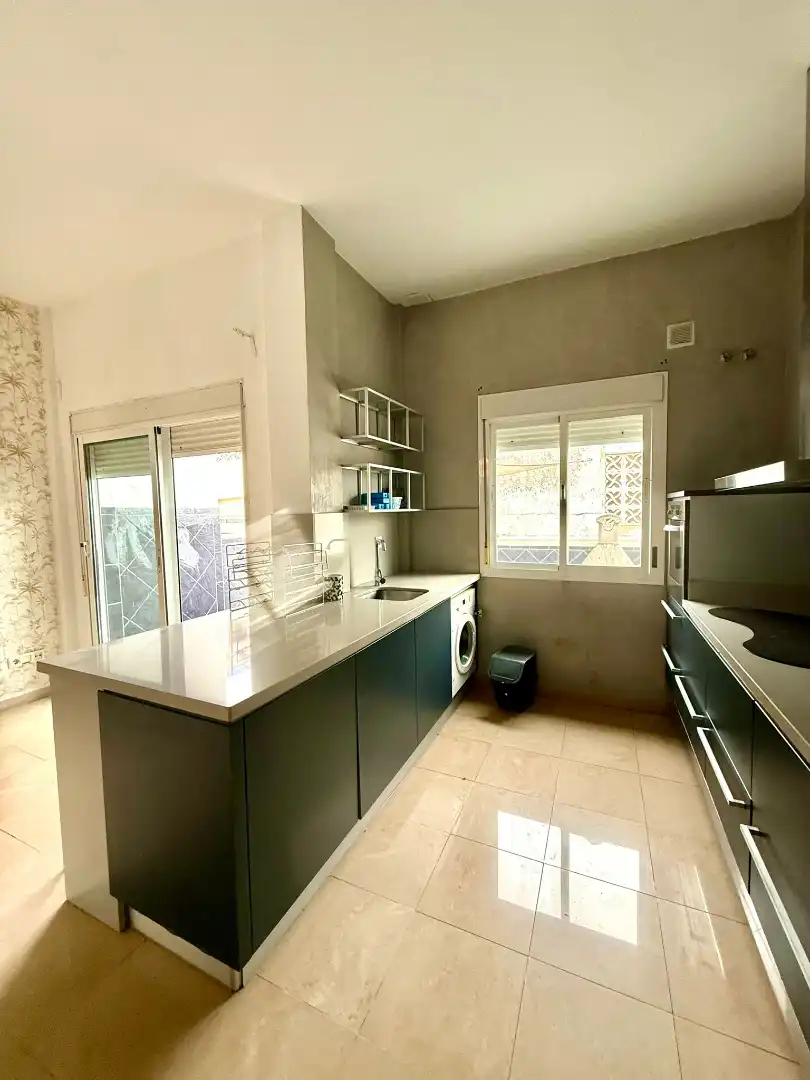 Terraced house with terrace for sale in Calle Cánovas del Castillo, imagen 6
