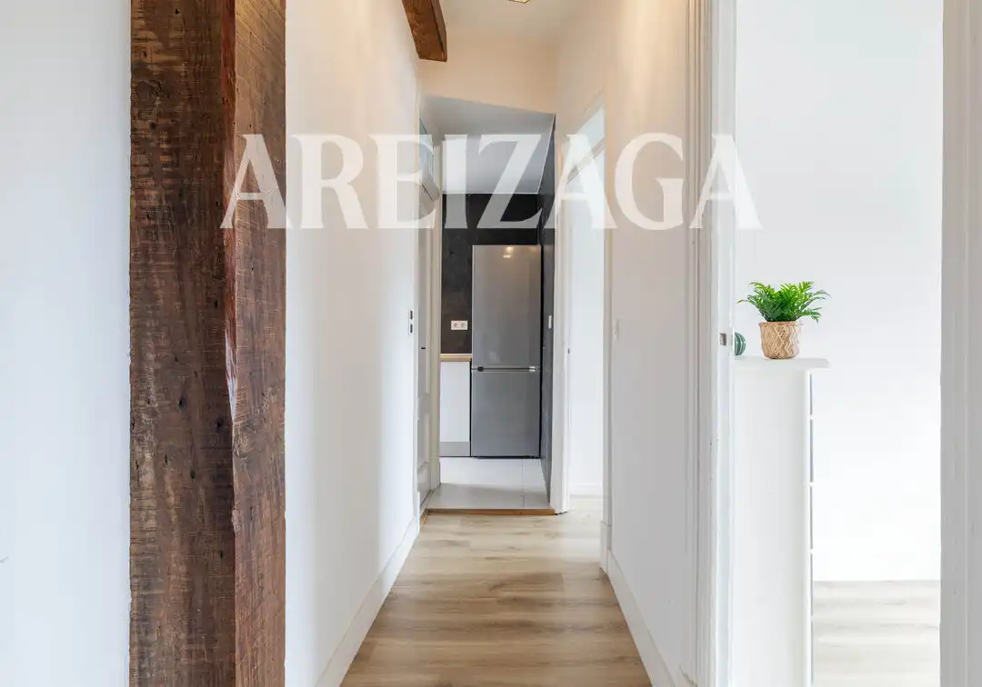 Ático en venta en Donostia - San Sebastián  con Calefacción y Amueblado