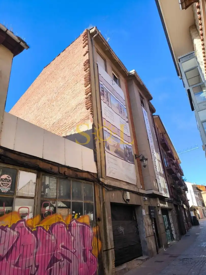 Immobles singulars en venda a Casco Antiguo, imagen 2