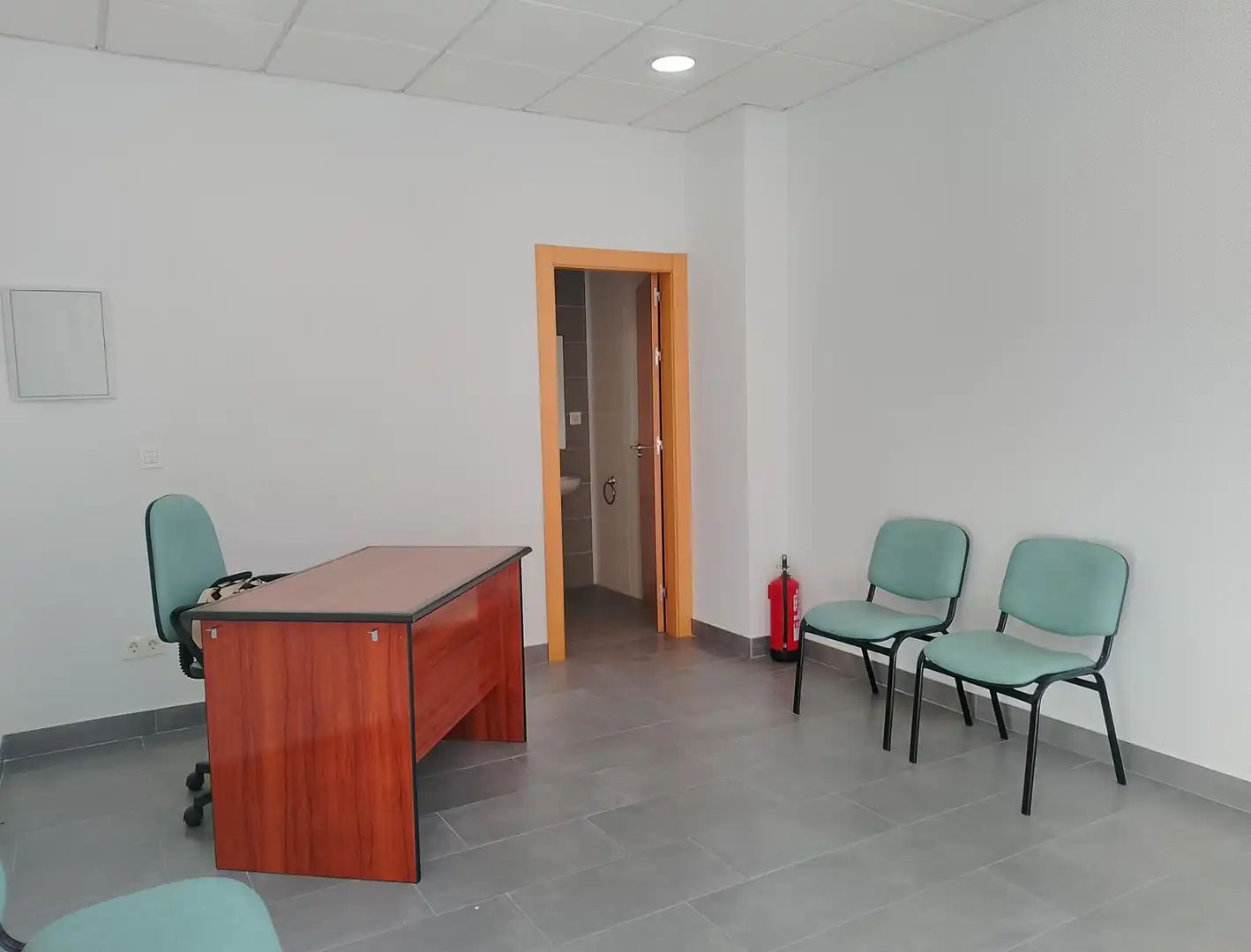 Local de alquiler en Armilla con Aire acondicionado