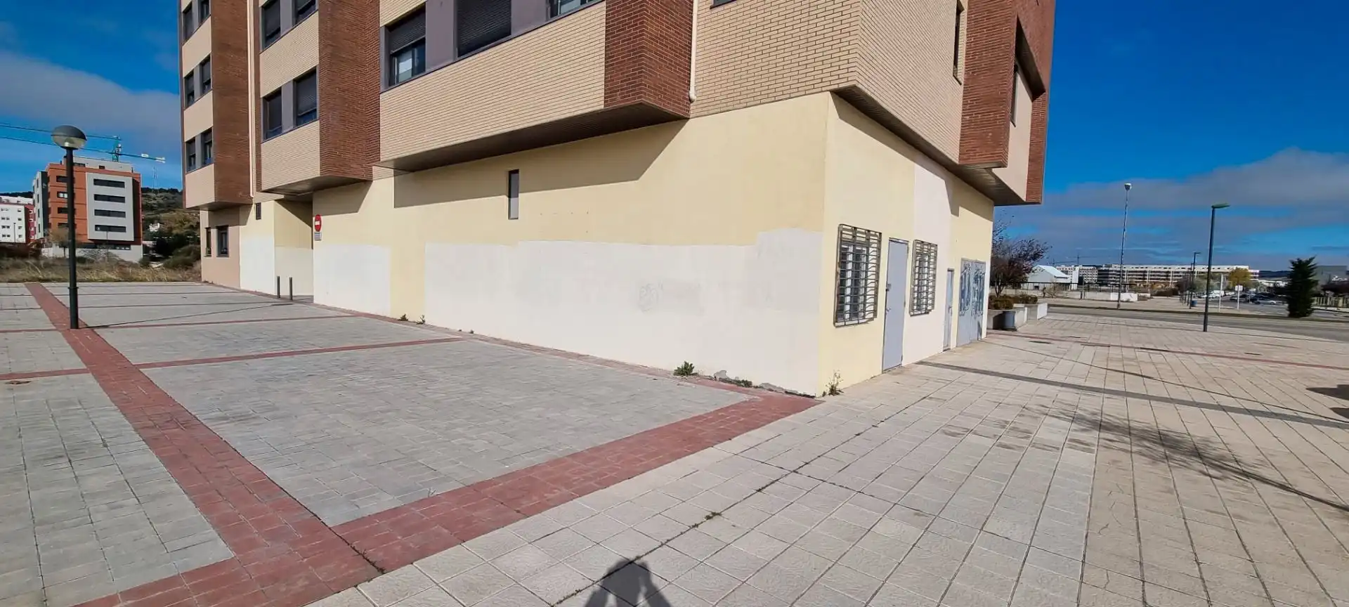 Vista exterior de Local de lloguer en Burgos