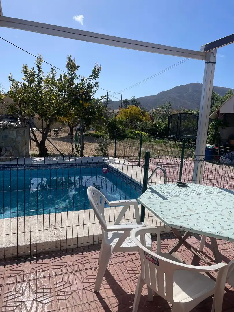Piscina de Casa o chalet en venta en L'Alfàs del Pi con Aire acondicionado, Jardín privado y Trastero