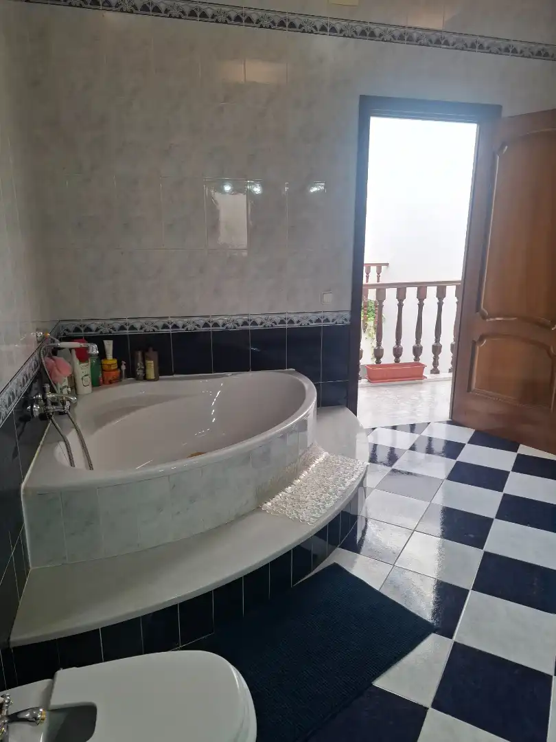 Bany de Casa o xalet en venda en El Viso del Alcor amb Aire condicionat i Moblat