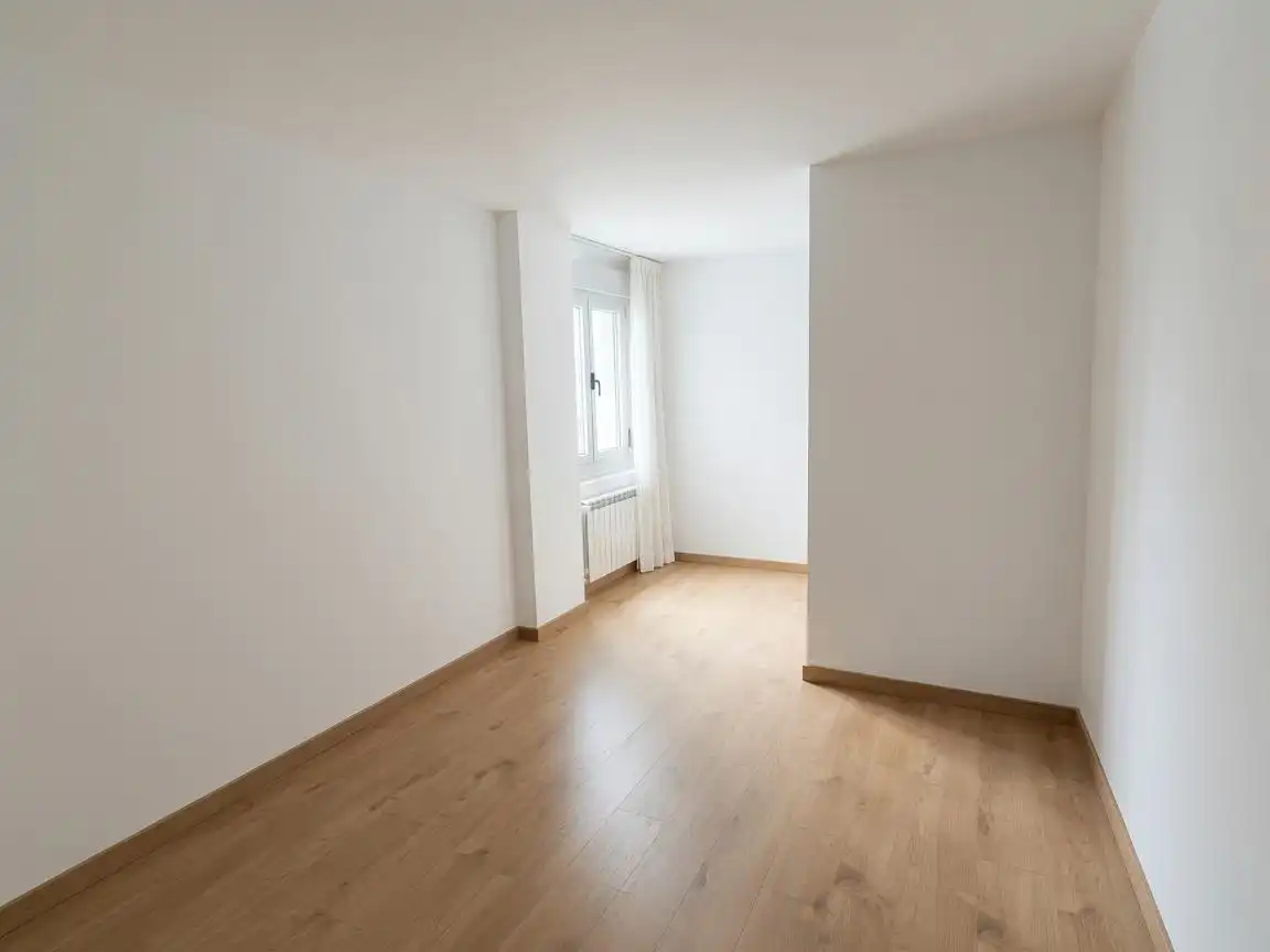 Habitación de Piso en venta en Siero con Calefacción