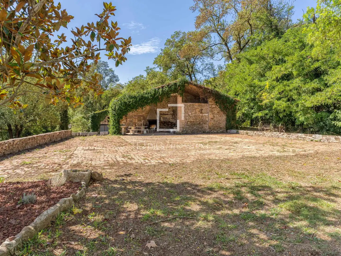 Casa rústica amb terrassa en venda a Banyoles, imagen 36