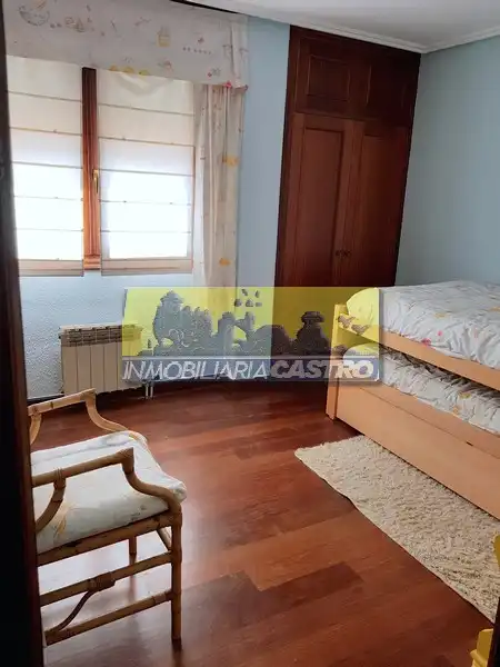Bedroom of Flat for rent in Castro-Urdiales  with Furnished