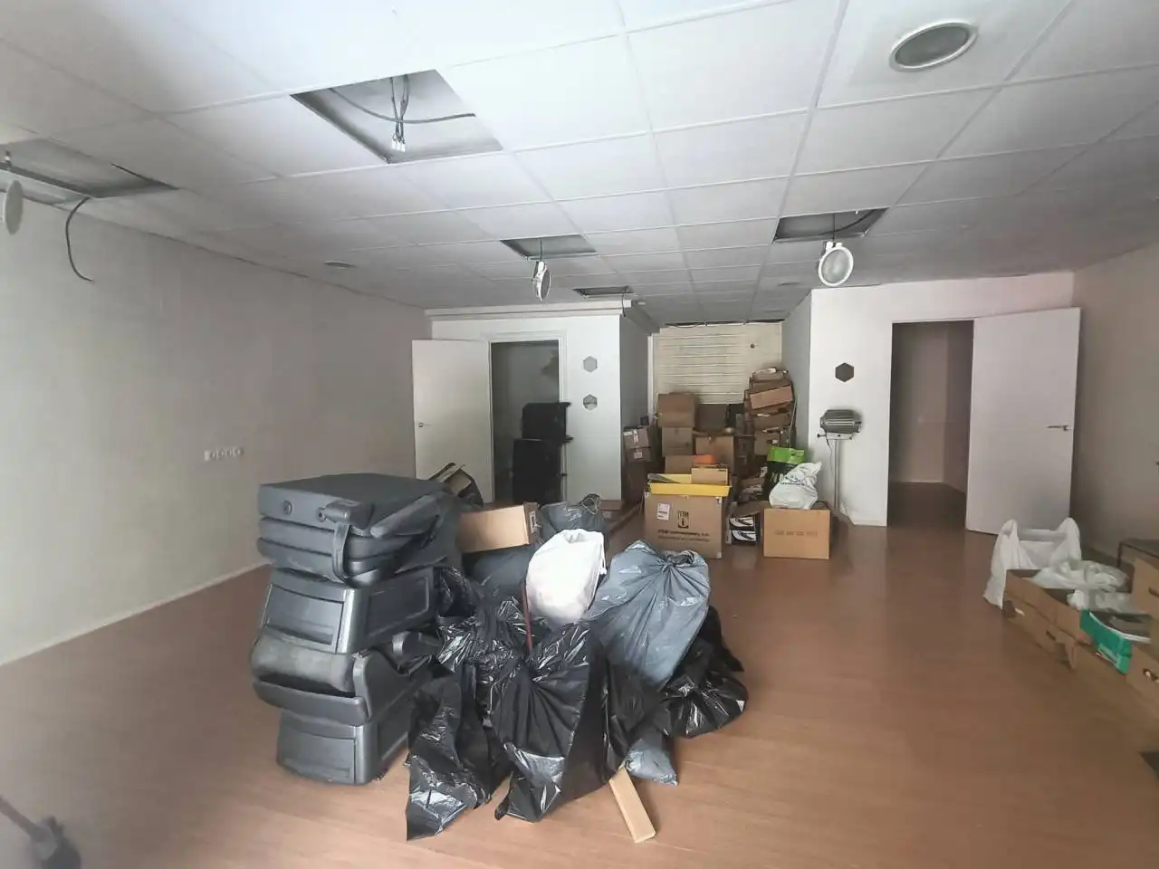 Local comercial de lloguer a Calle Mossèn Miró 24, imagen 2