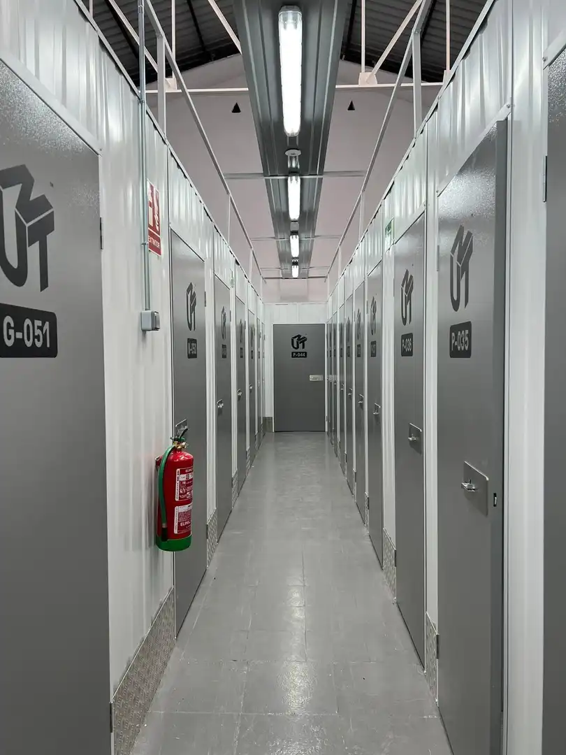 Storage room for rent in Madrid  with Alarm