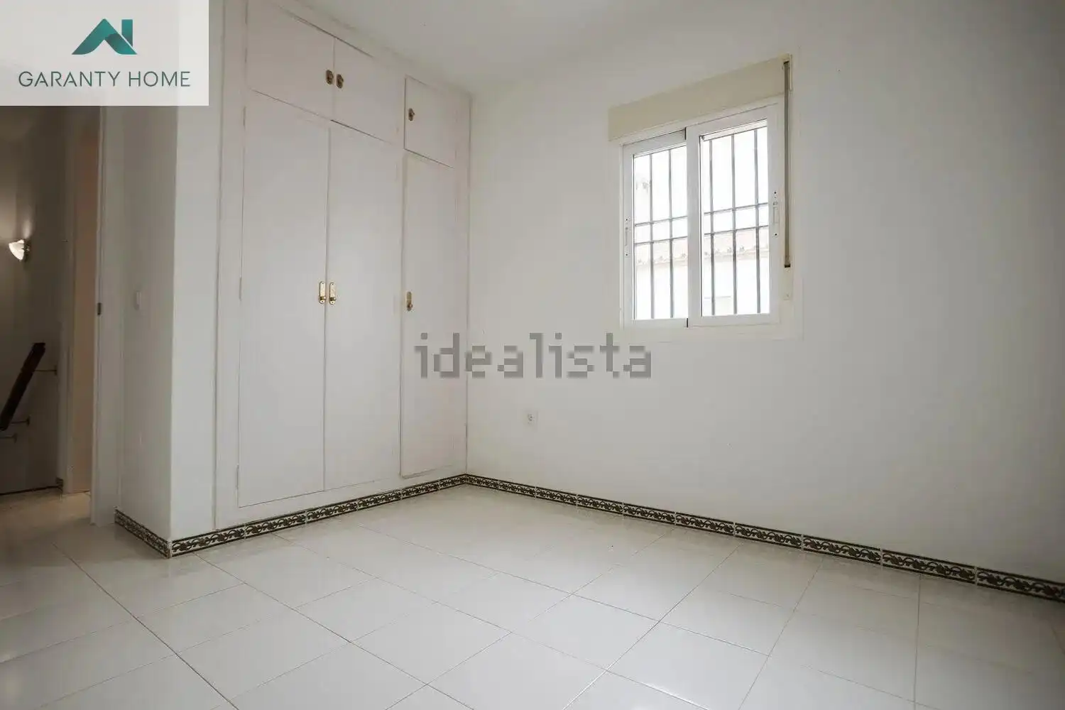 Dormitori de Casa adosada de lloguer en Rincón de la Victoria amb Jardí privat, Terrassa i Traster