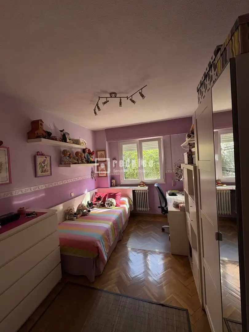 Habitación de Piso en venta en Madrid con Terraza